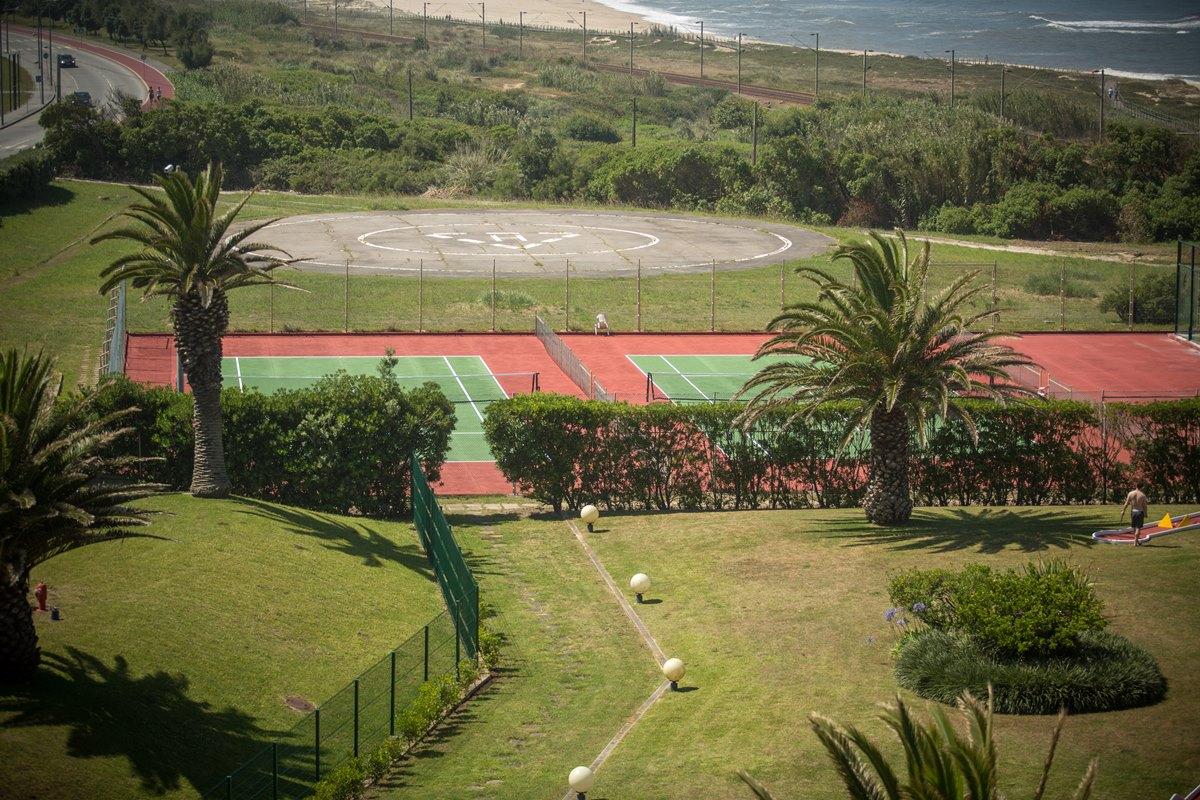 Hotel Solverde Spa And Wellness Center Vila Nova de Gaia Dış mekan fotoğraf Tennis courts at the Stellenbosch University