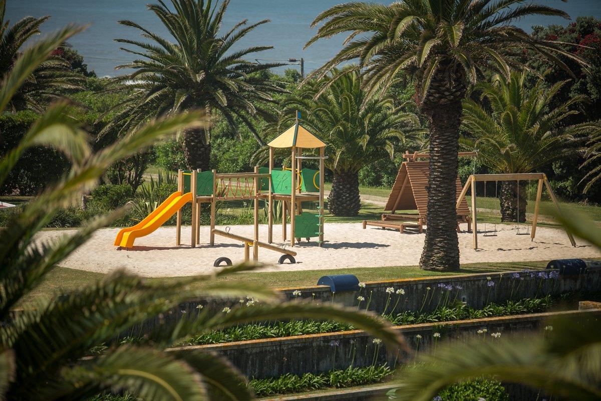 Hotel Solverde Spa And Wellness Center Vila Nova de Gaia Dış mekan fotoğraf Playground in the park